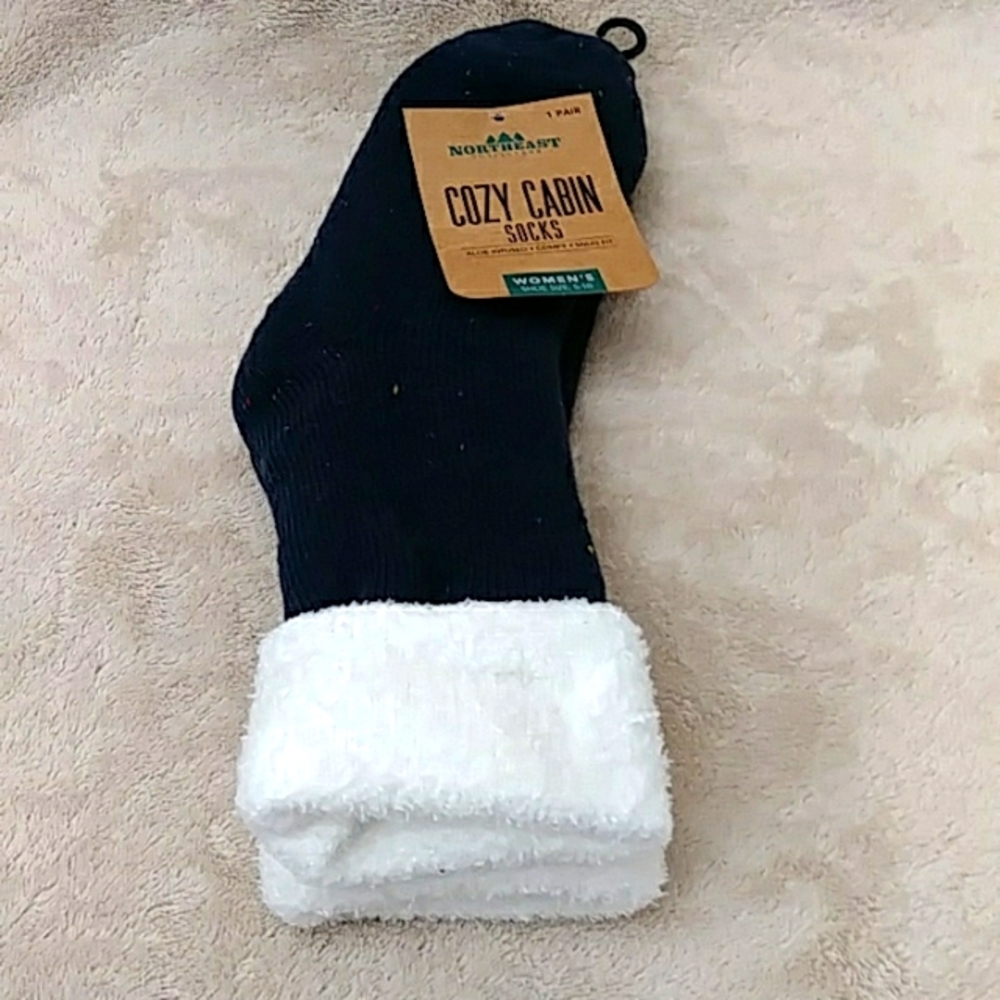 Northeast Outfitters Cozy Cabin Socks - Women's